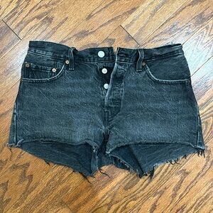 Black High Waisted Levi’s Shorts 501